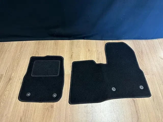 Matten set Ford Transit V363 (201-heden), 3 persoons, Nieuw Szezonális akció