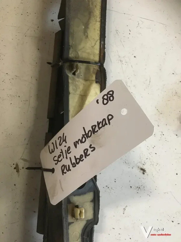 Mercedes W124 1 type 1985/ 1990 Set Motorkaprubbers Gyors szállítás