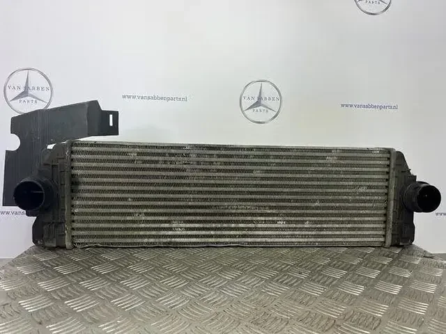 Intercooler van een Mercedes Sprinter Szuper ajánlat