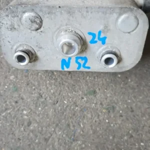 Warmtewisselaar oliekoeler automaatbak met Leiding BMW Z4 E85 E86 N52 17227577645 27577645 Legnépszerűbb