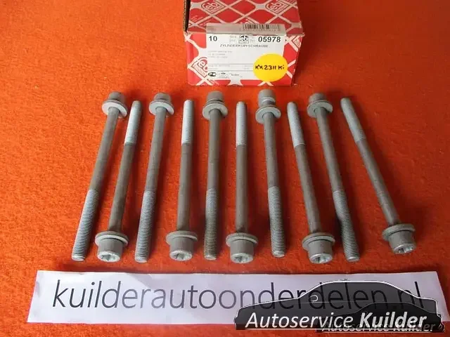Cilinder Kopbouten Opel Kadett Astra F 1,7 TD1,6 DNieuw FEBI Utolsó esély