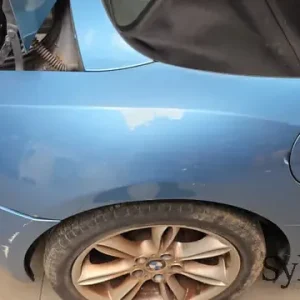 Achterscherm rechts achter spatbord BMW Z4 E85 Maladivenblauw II met. A15 41357151640 7151640 Expressz szállítás
