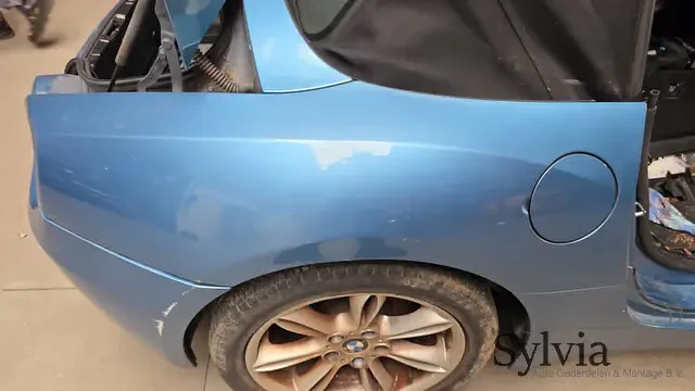 Achterscherm rechts achter spatbord BMW Z4 E85 Maladivenblauw II met. A15 41357151640 7151640 Expressz szállítás