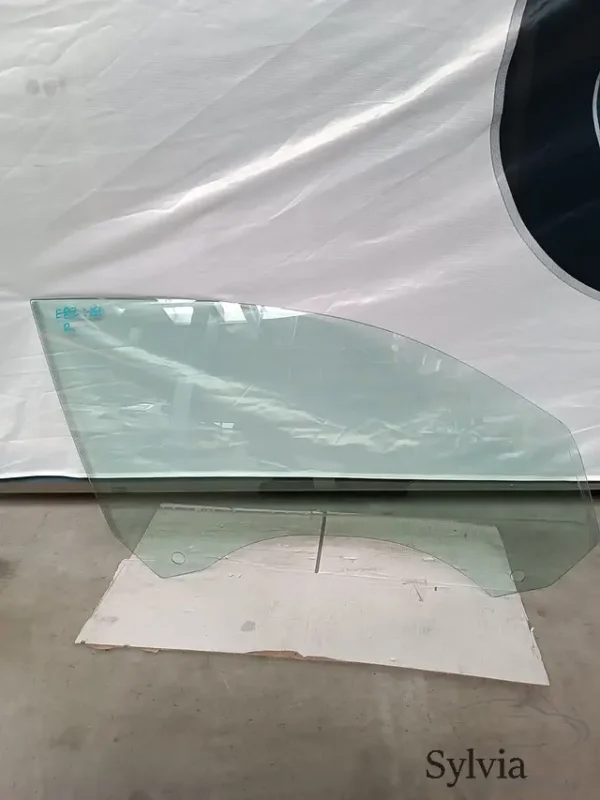 Zijruit raam voordeur rechts BMW 1 serie E81 E82 51337165580 7165580 Azonnali szállítás