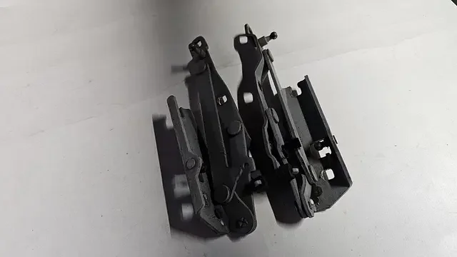 Achterklep scharnier set BMW Z3 8397327 8397328 41628413371 41628413372 Gyors szállítás