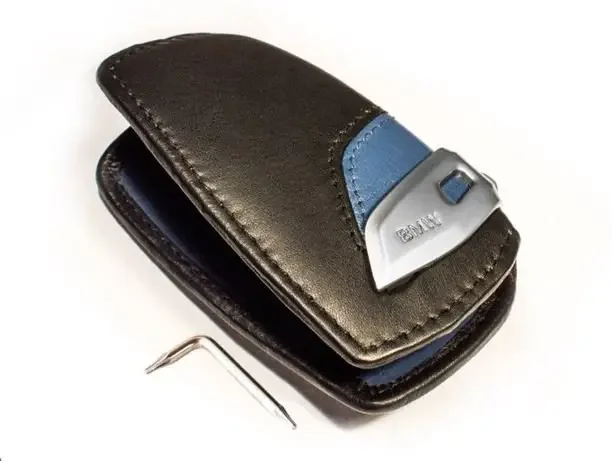 Luxe sleutelhoes cover merchandise BMWpast op vele modellen82292219915 2219915 Árengedmény