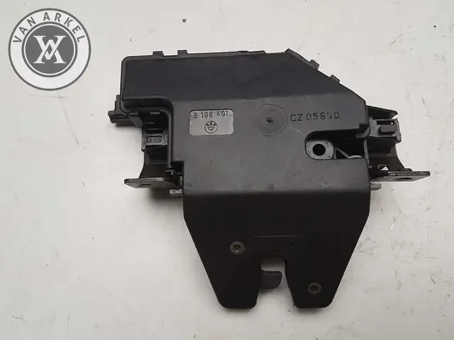 Bmw e87 e8x kofferbak slot 8196401 Vásárlói kedvenc