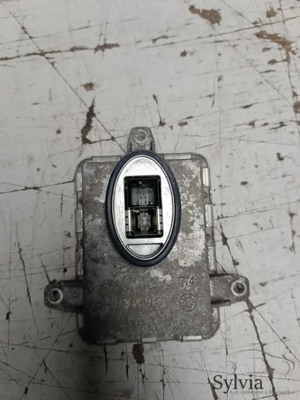 Xenon Starter ballast module BMW 3 / 4 / 5 / 7 / X3 / X4 / X5 / X6 / Z4 serie F01 F02 F03 F1x F2x F3x F8x E8x 63117317408 7317408 Vedd meg online