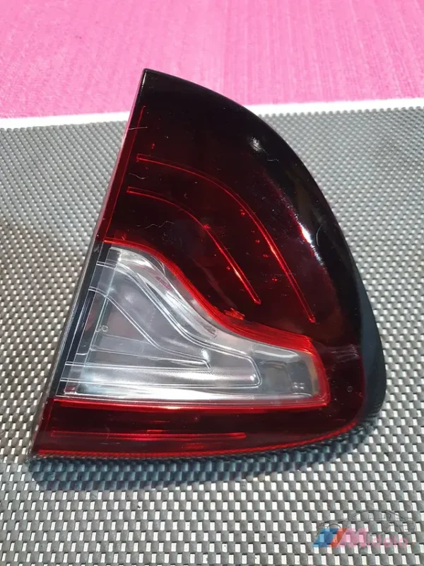 renault captur achterlicht vd achterklep rechts Alacsony ár