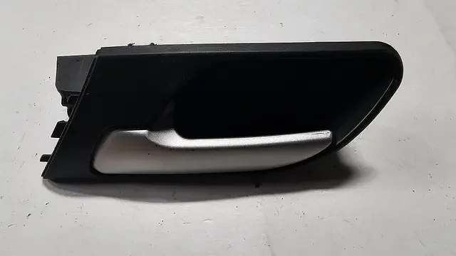 Deurgreep binnen links achter BMW X5 serieE53 51418408625 8408625 Alacsony ár