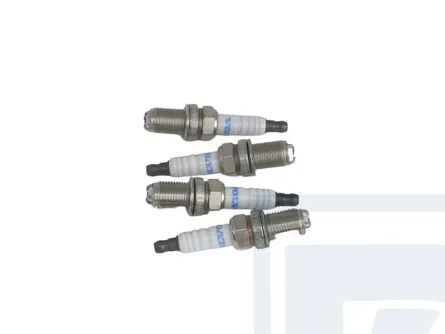 Végkiárusítás Volvo Bougieset V40 S40origineel volvo set 4 stVolvo onderdeel nr 272207
