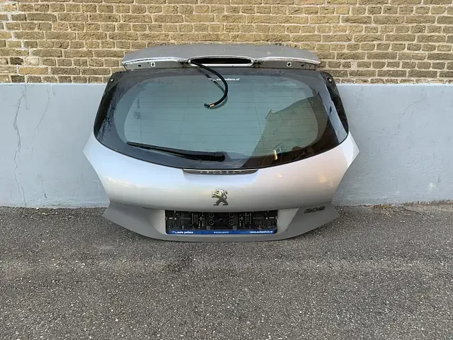 Kiárusítás achterklep peugeot 208 grijs excl spoiler 2012 tot 2020