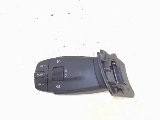 Olcsóbb Radio bediening Seat Ibiza