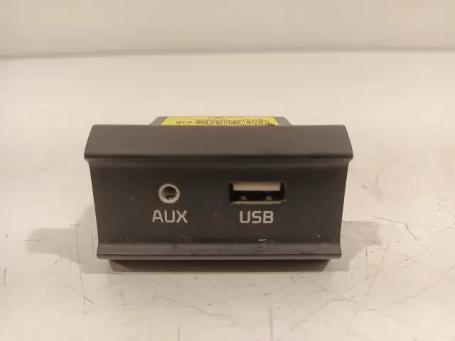 Aux poort Kia Picanto Biztonságos fizetés