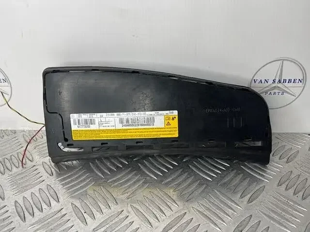 Airbag stoel (zitplaats) van een Mercedes A-Klasse Kiárusítás