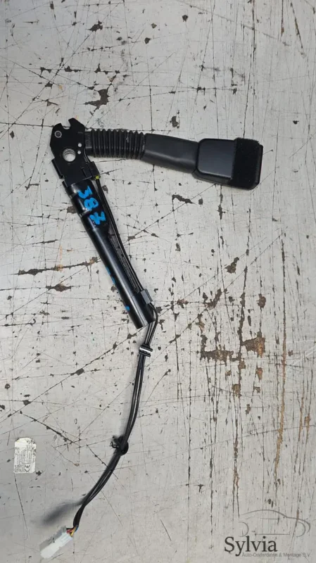 Gordelspanner insteek links voor BMW 1 / 2 / 3 / 4 serie F 72117259387 7259387 72117271517 7271517 Ingyenes szállítás