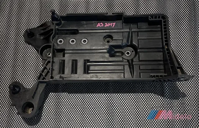 Ne maradj le AUDI A3 ACCUBAK 5Q0915321J