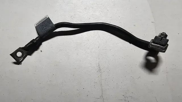 Azonnal elérhető Accukabel negatief min kabel M43 BMW 3 serie E46 12421707016 1707016