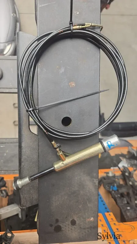 Hydraulische cilinder past rechts cabrio dak BMW E46 cabrio 8227897 Olcsó