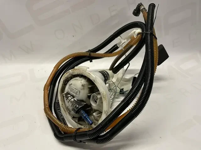 Csak ma Tankvlotter benzine BMW E81 7162394