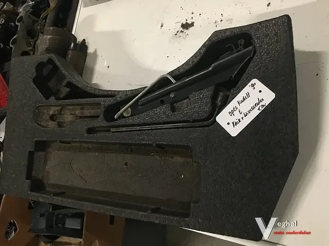 Akciós ár Opel Kadett E 1990 Krik met wielsleutel