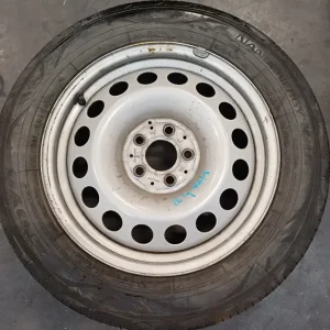 vito 447 17inch stalen velg te koop met band Akciós ár