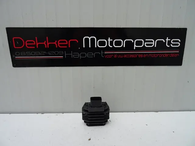 Spanningsregelaar / Regulator Yamaha MT-09 2021-2022-2023 Biztonságos fizetés