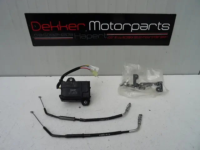 Biztonságos fizetés Servomotor / Servo + Kabels Suzuki GSXR1000 2005-2006 K5 K6
