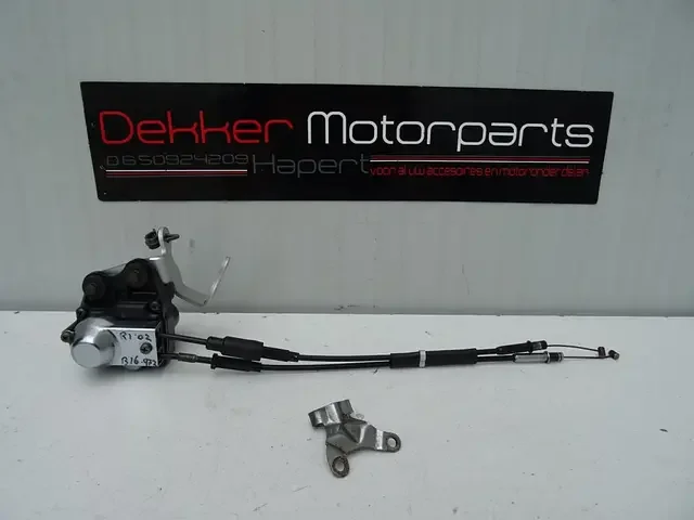 Csak ma Servo Motor + Kabels Exup klep Yamaha YZF R1 2002-2003 RN09