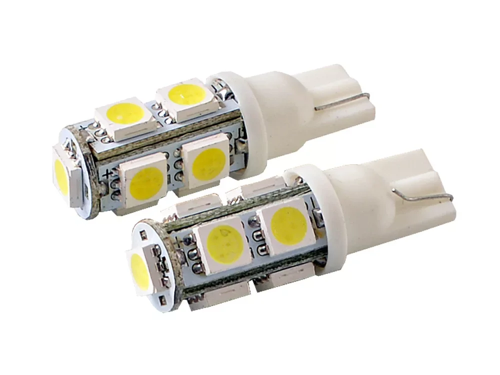 Gyors szállítás SMD 9 LED-es izzó T10 fehér 1 pár